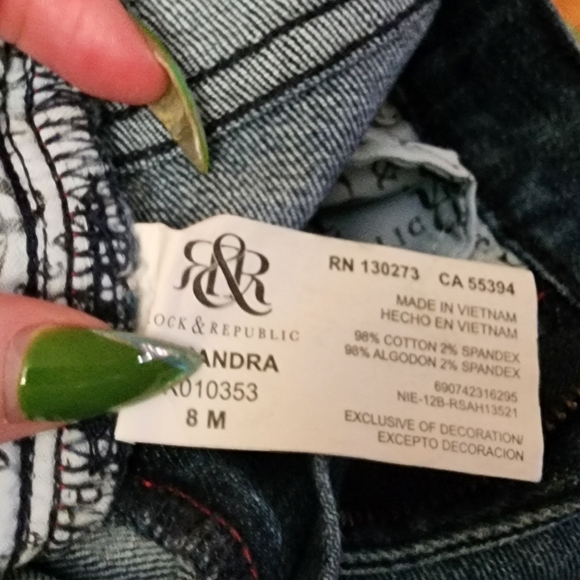 Rock & Republic Women's Jeans - Picture 4 of 4
